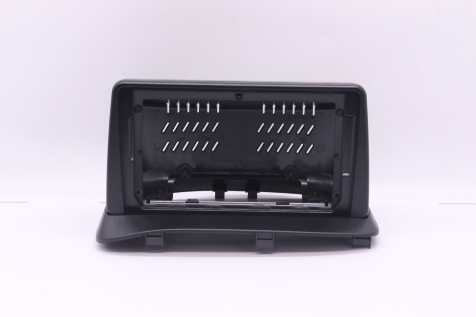 Переходная рамка Mitsubishi Delica 4 (1994-2007) (9")