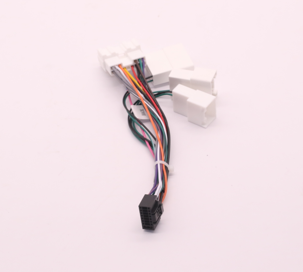 Переходная рамка Mitsubishi Pajero 3 (1999-2006) (черная) (9")