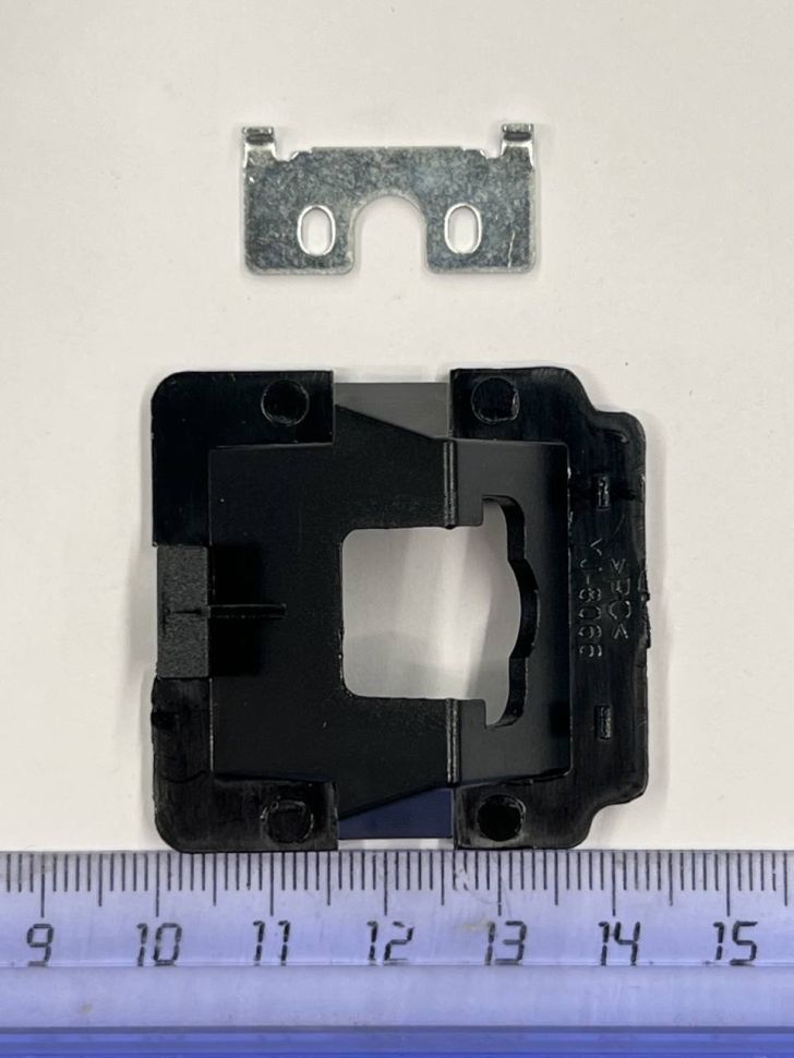 Адаптер под заднюю камеру в штатное место Mitsubishi Outlander XL, Citroen C-Crosser